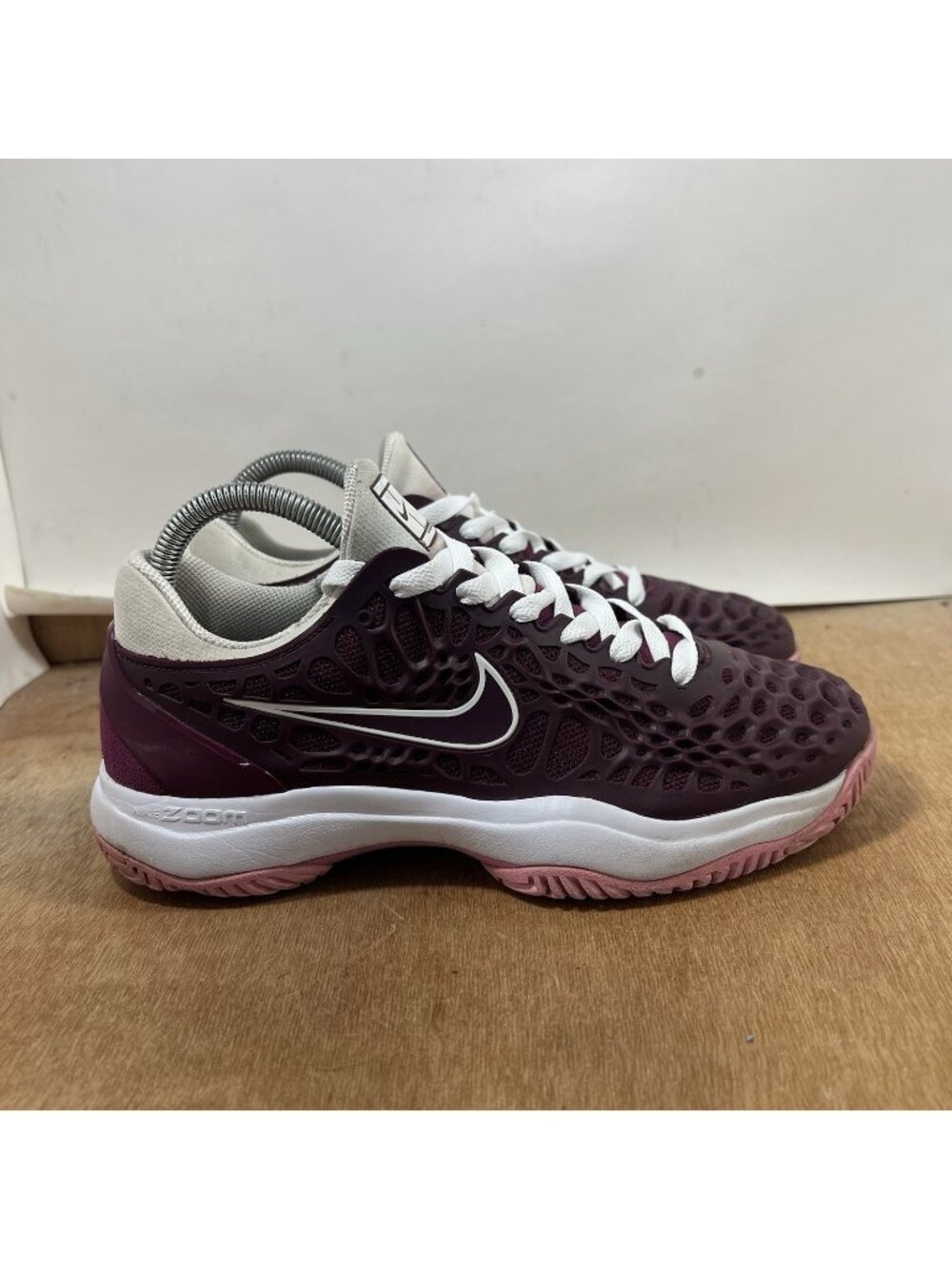 Nike Zoom Cage 3 Hard Court Women 8.5 Tennis Running Shoes Red Pickleball